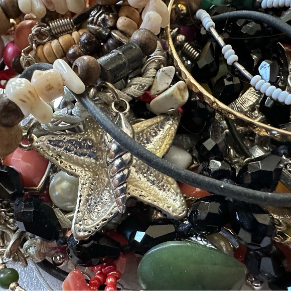 Elegant Multi-ColorJewelry Collection - Picture 5 of 7